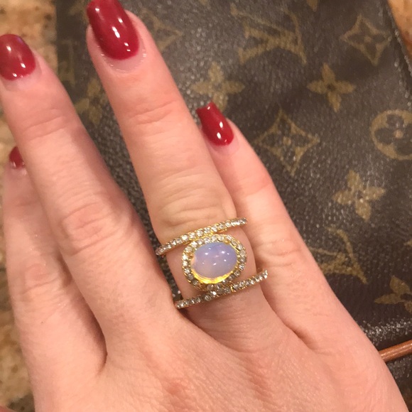 1 Moonstone fashion ring!! - Picture 4 of 5